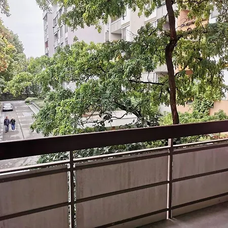 By Interhome Апартаменти Грац